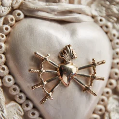 HOLY SWORDS WHITE CERAMIC HEART