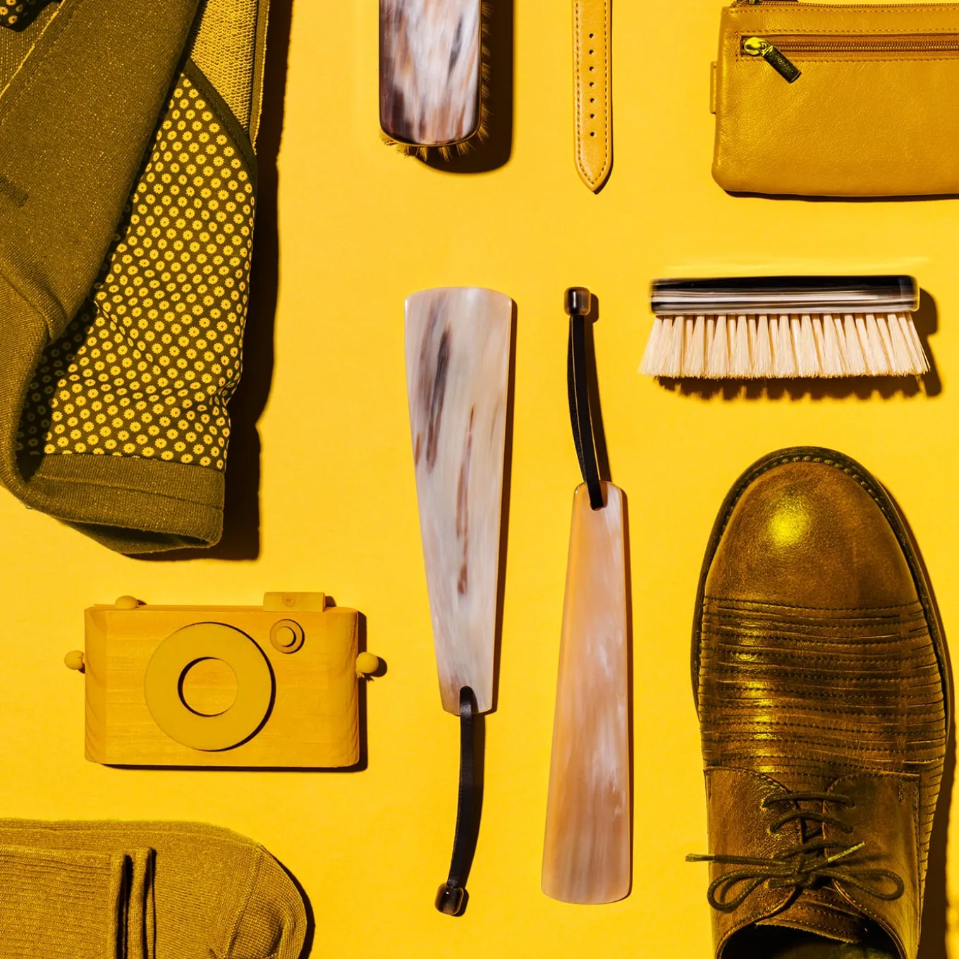 Horn & Leather Shoe Horn #2