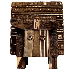 Il Toro dal Muso Mezzo d'Oro Sculpture