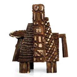 Il Toro dal Muso Mezzo d'Oro Sculpture