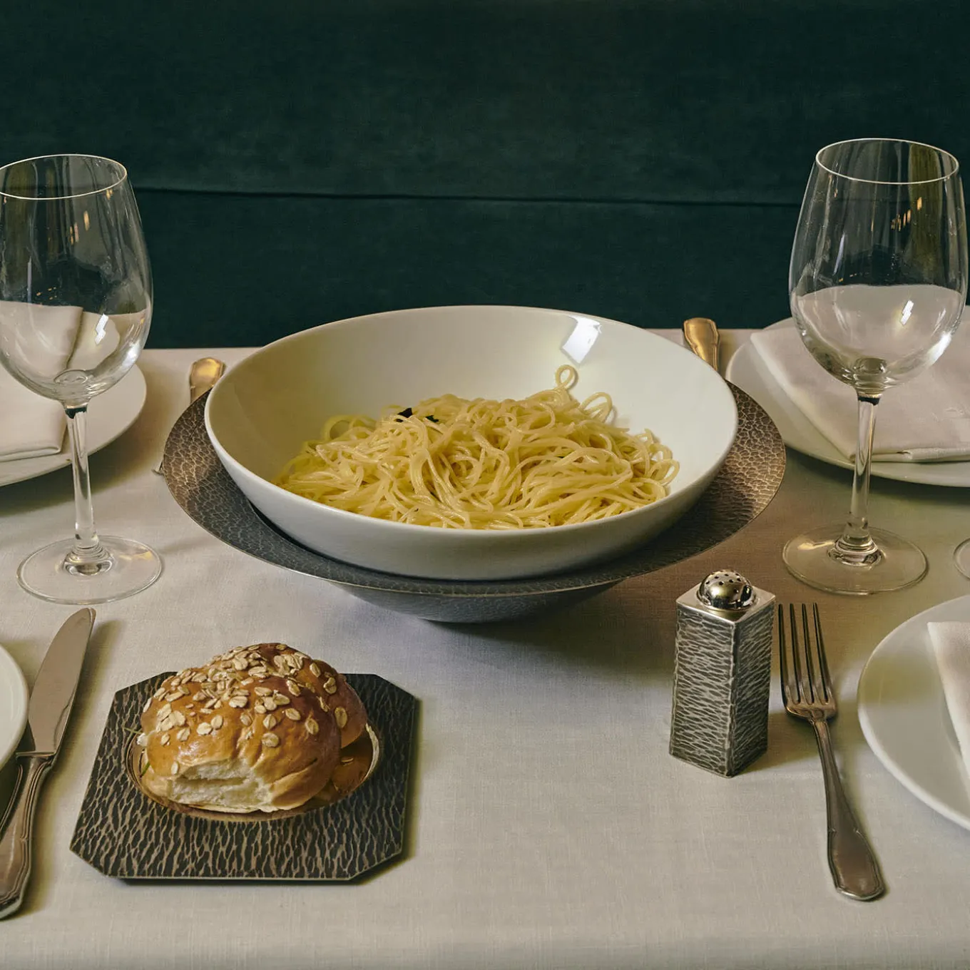 Iside Bronze Salt & Pepper Shaker Set