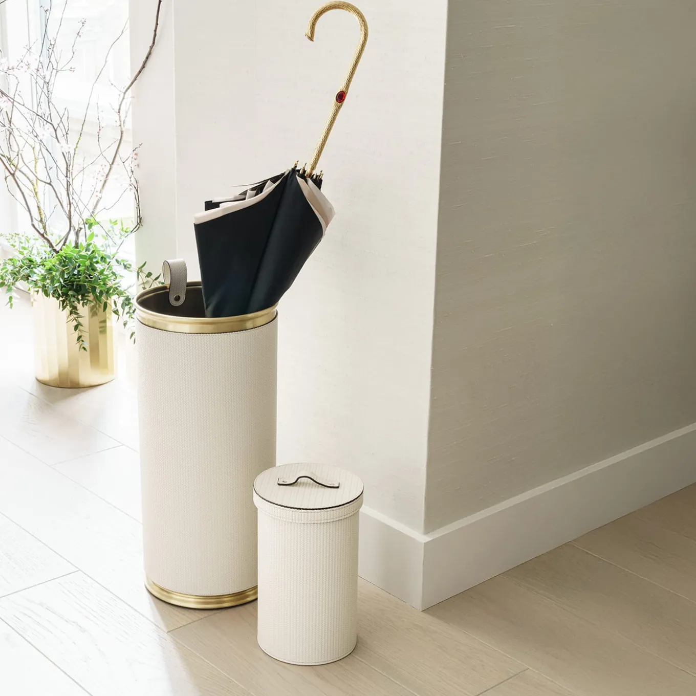 Ivory Leather Umbrella Stand