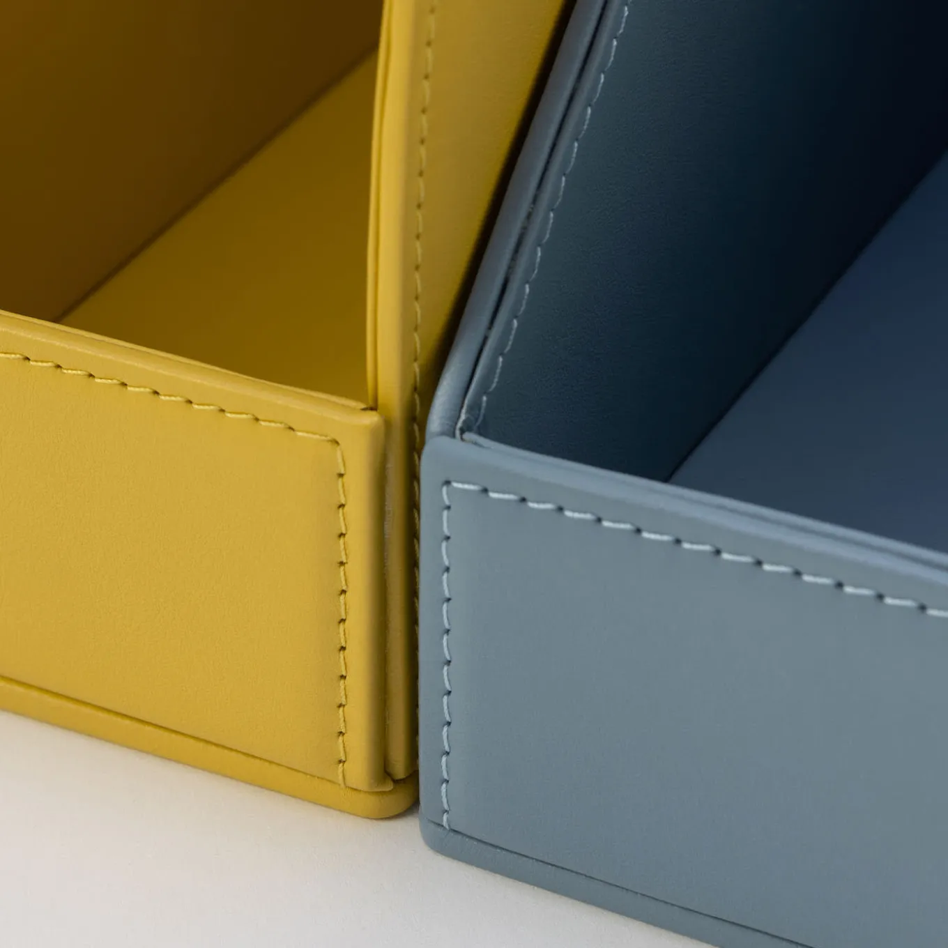 Kandinsky Cedro Yellow Document Holder Rack