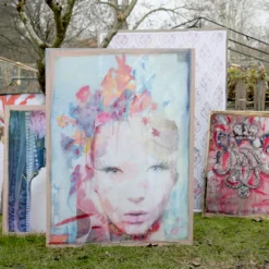 La Bellezza in un Battito di Ciglia Tapestry Limited Edition