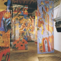 La Città Che Stringe - Mesh Tapestry