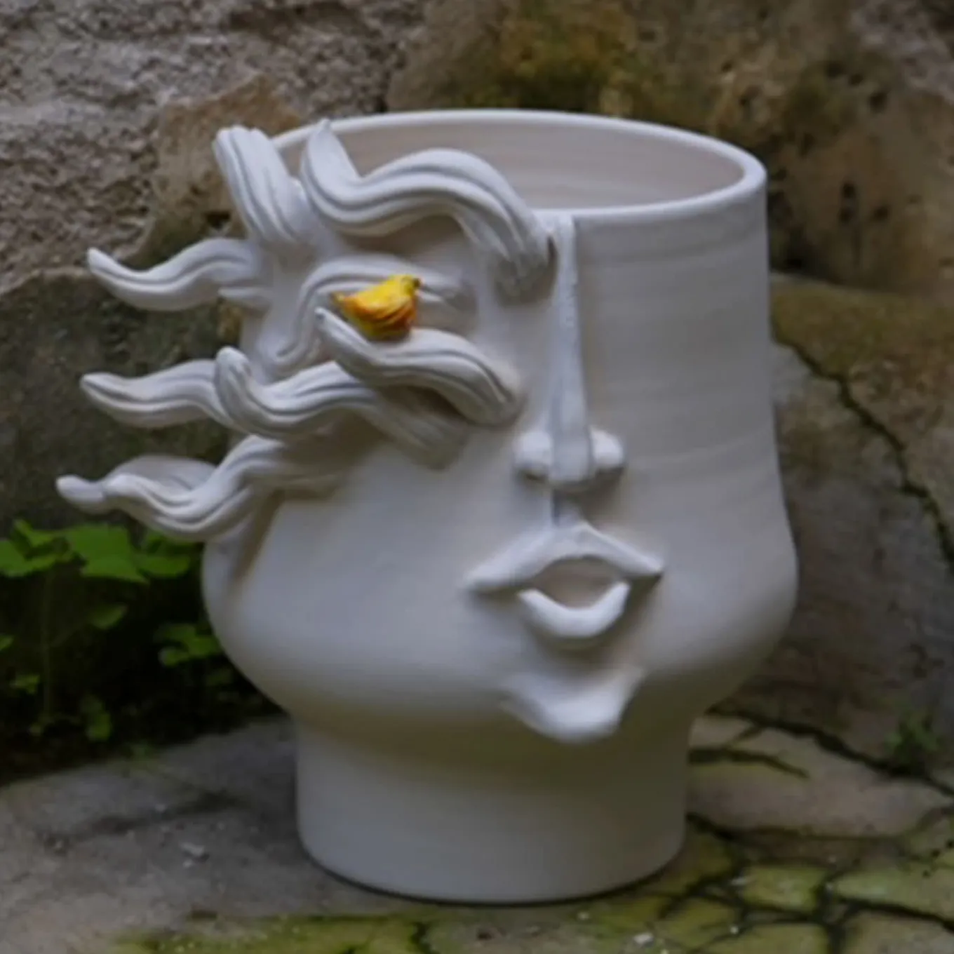 L'Accidara White Vase