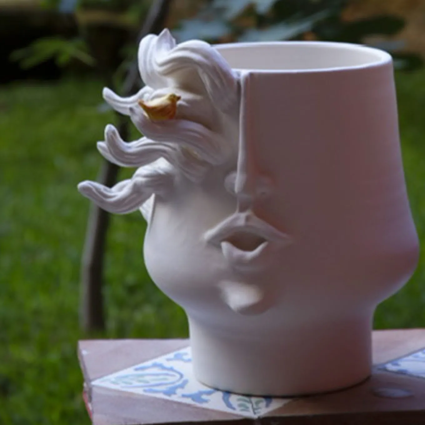 L'Accidara White Vase