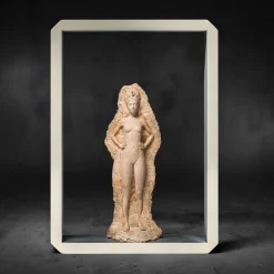 L'altare de "La Papessa" White - Resin & Rice Husk Sculpture