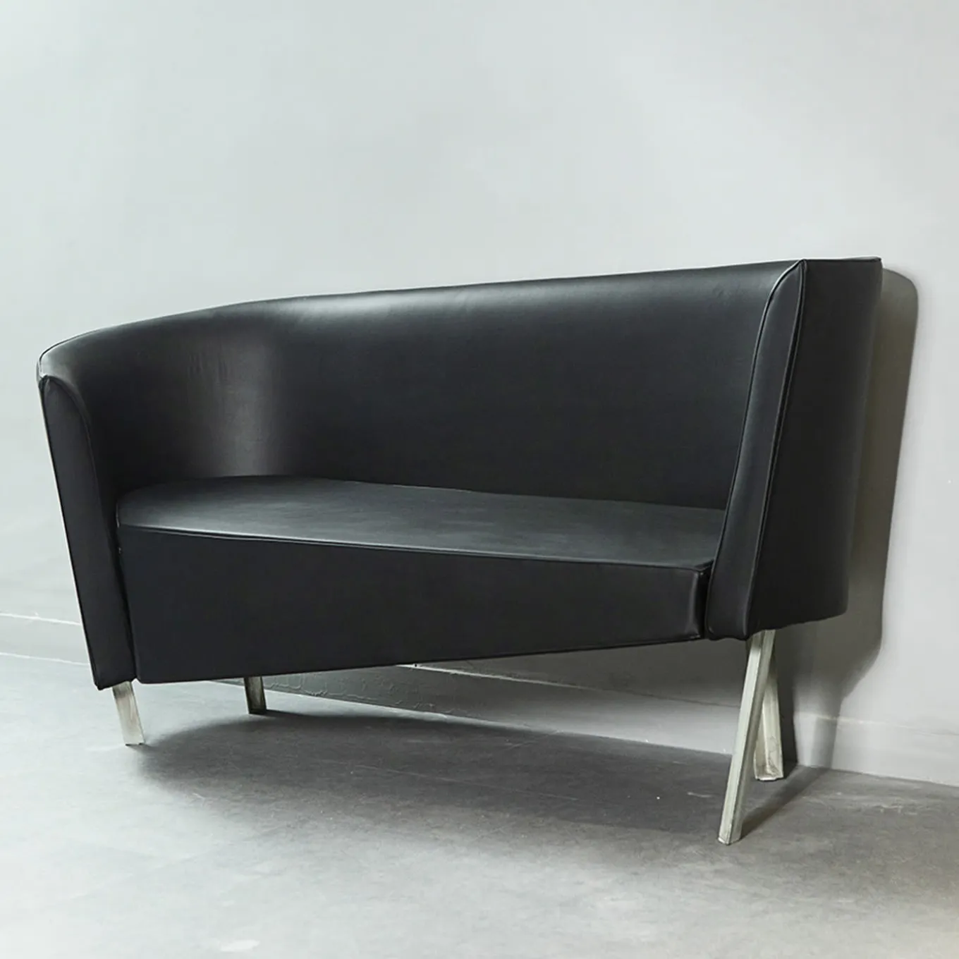 Lamentazioni Black Eco-Leather Sofa