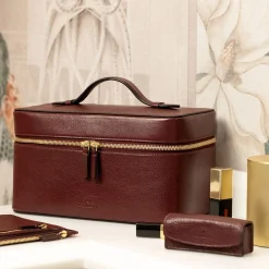 Large Amarena Leather Beauty Case