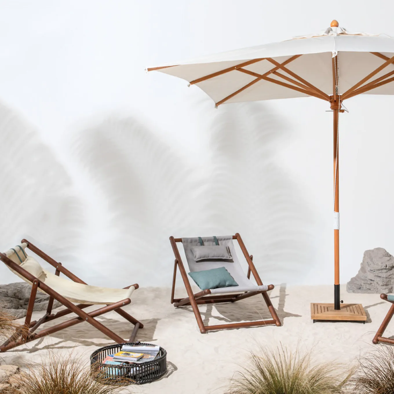 Lignes Ecru Adjustable Deck chair