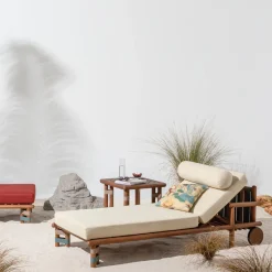 Lignes Outdoor wood sunlounger