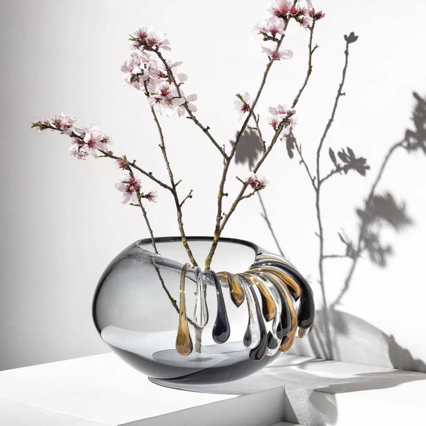 Like a Bowl Gray Glass Decorative Vase with Drops