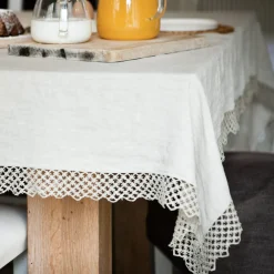 Linen Set of Tablecloth and Napkins with Macramè