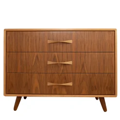 Liva Dresser