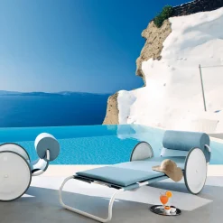 Locus Solus White Sun Lounger by Gae Aulenti