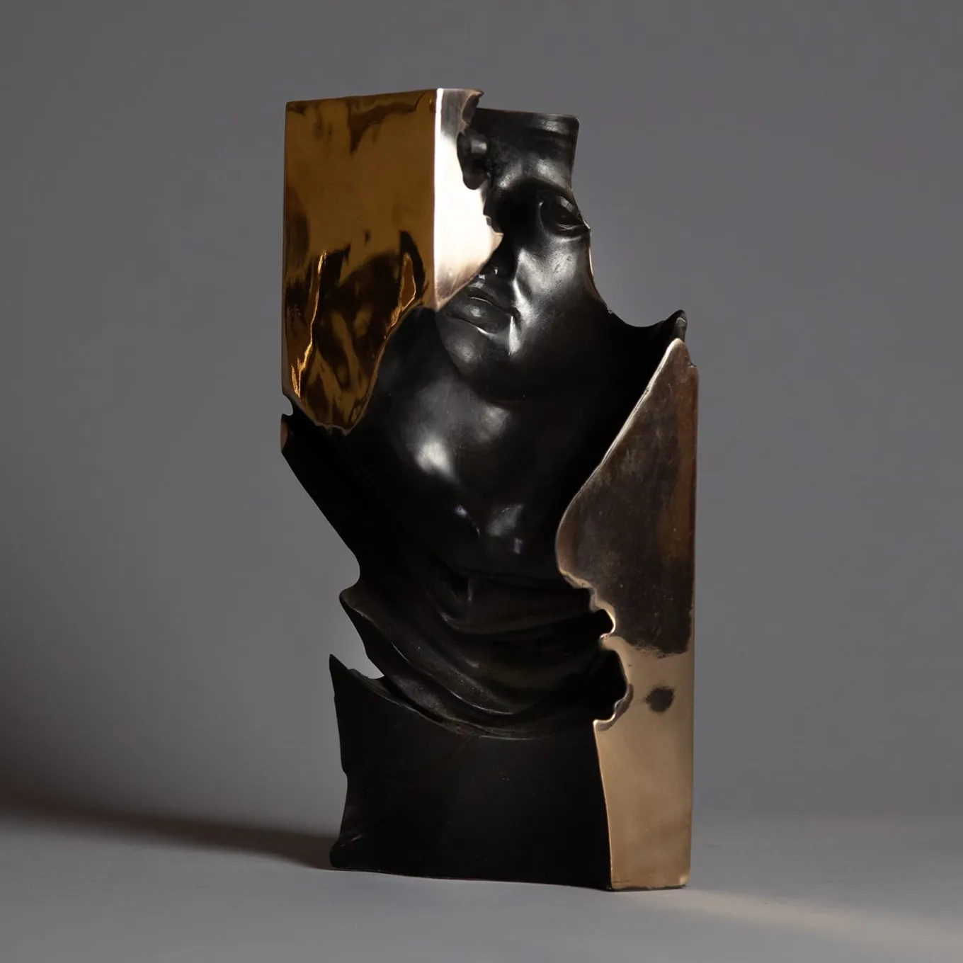 Loves who don’t know how to get by in this world (SHE) Sculpture #5