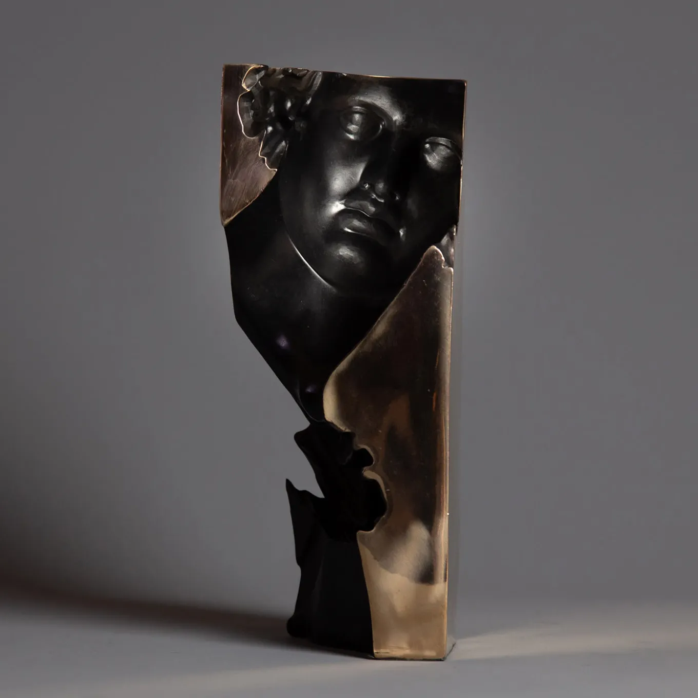 Loves who don’t know how to get by in this world (SHE) Sculpture #5