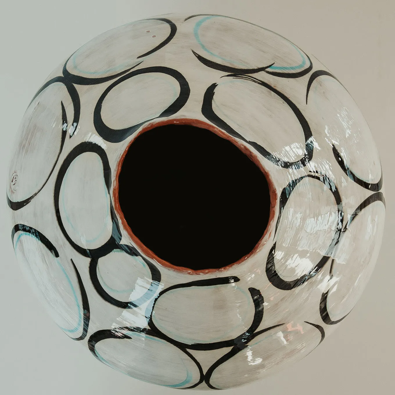 Manganese Vase & Copper Green Circles