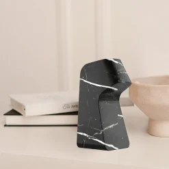 Marquina Pingu Bookend by Matteo Ragni