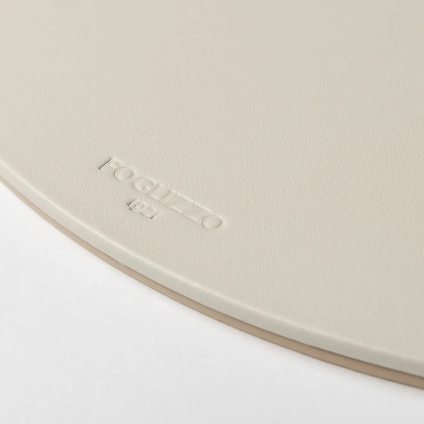 Mondrian Capuccino Beige and Luna White Oval Placemat