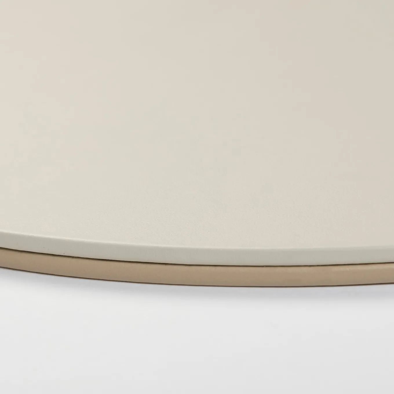 Mondrian Capuccino Beige and Luna White Oval Placemat