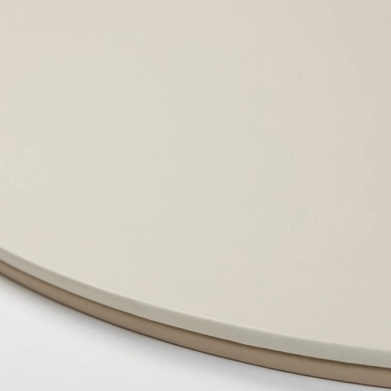 Mondrian Capuccino Beige and Luna White Oval Placemat