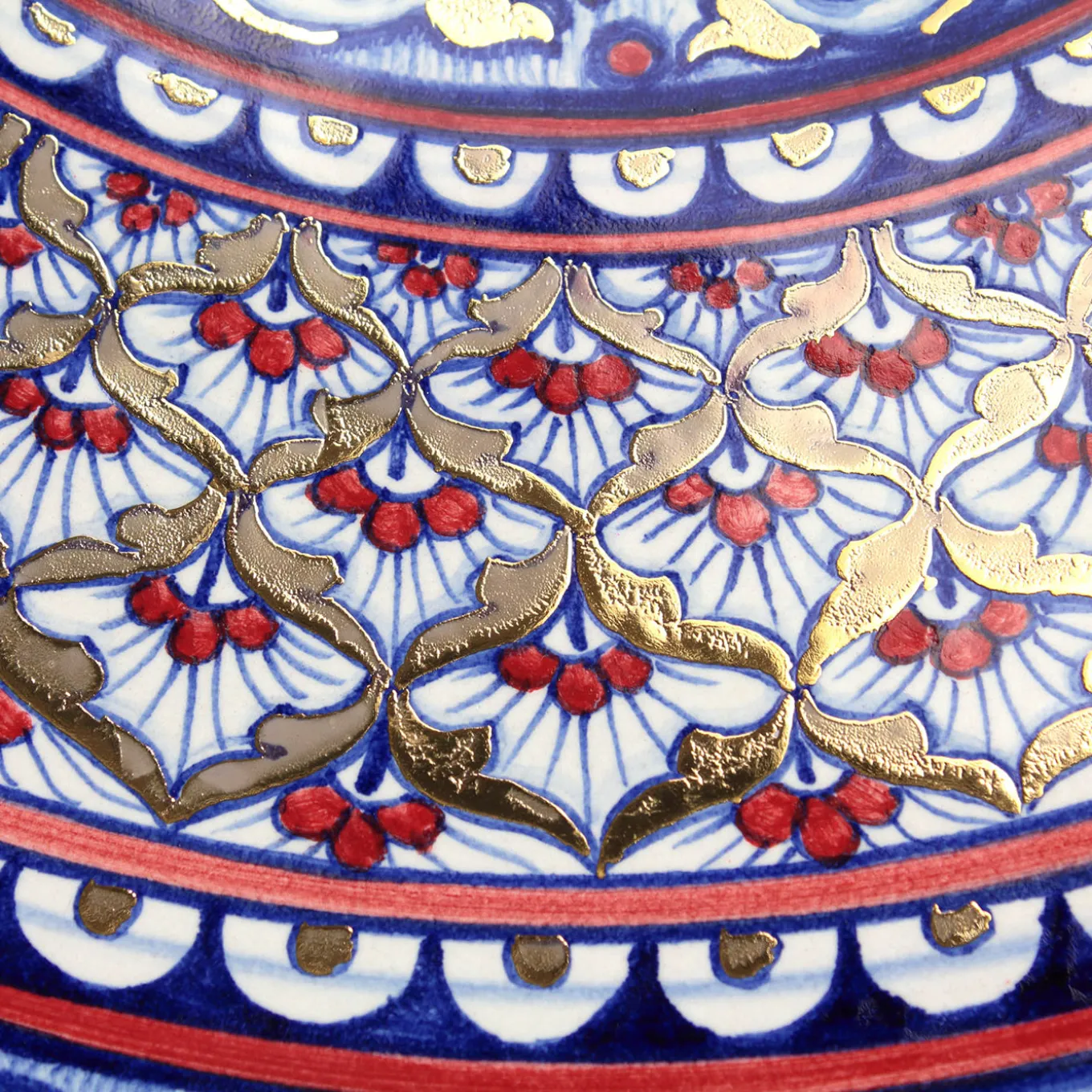 Moorish Gold Round Decorative Plate