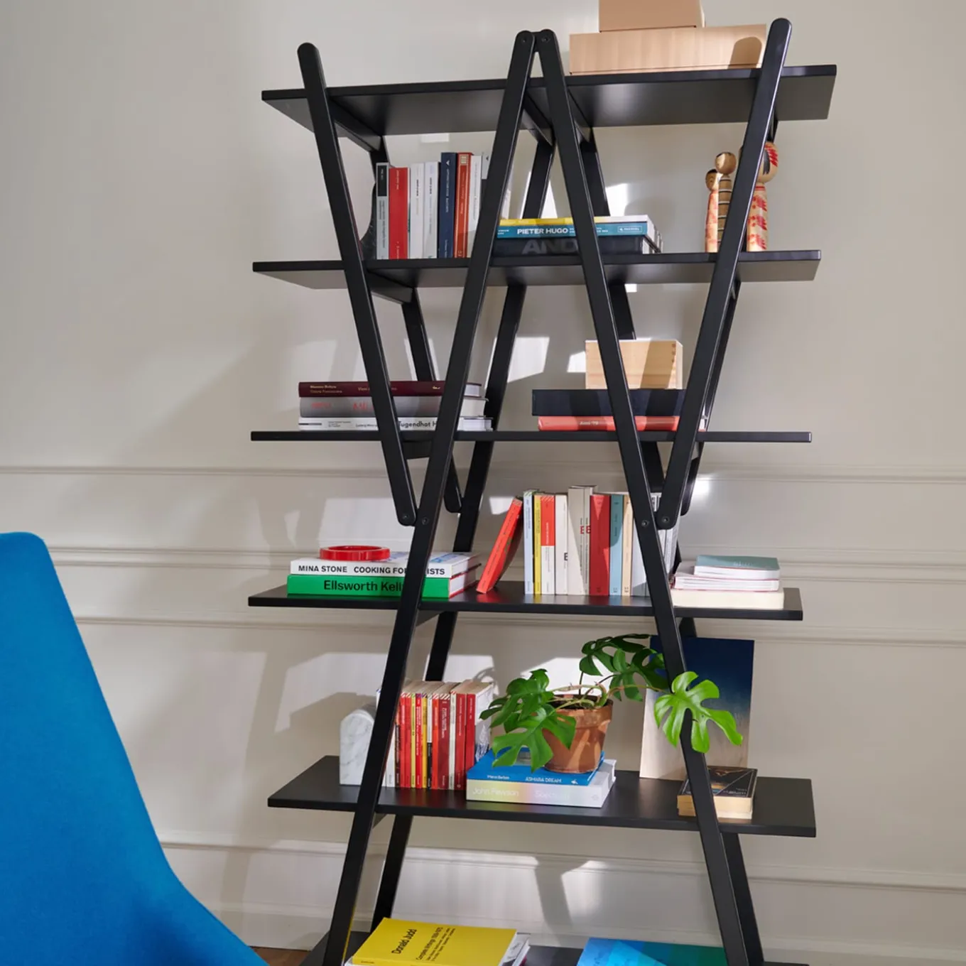 Nuvola Rossa by Vico Magistretti - Beechwood