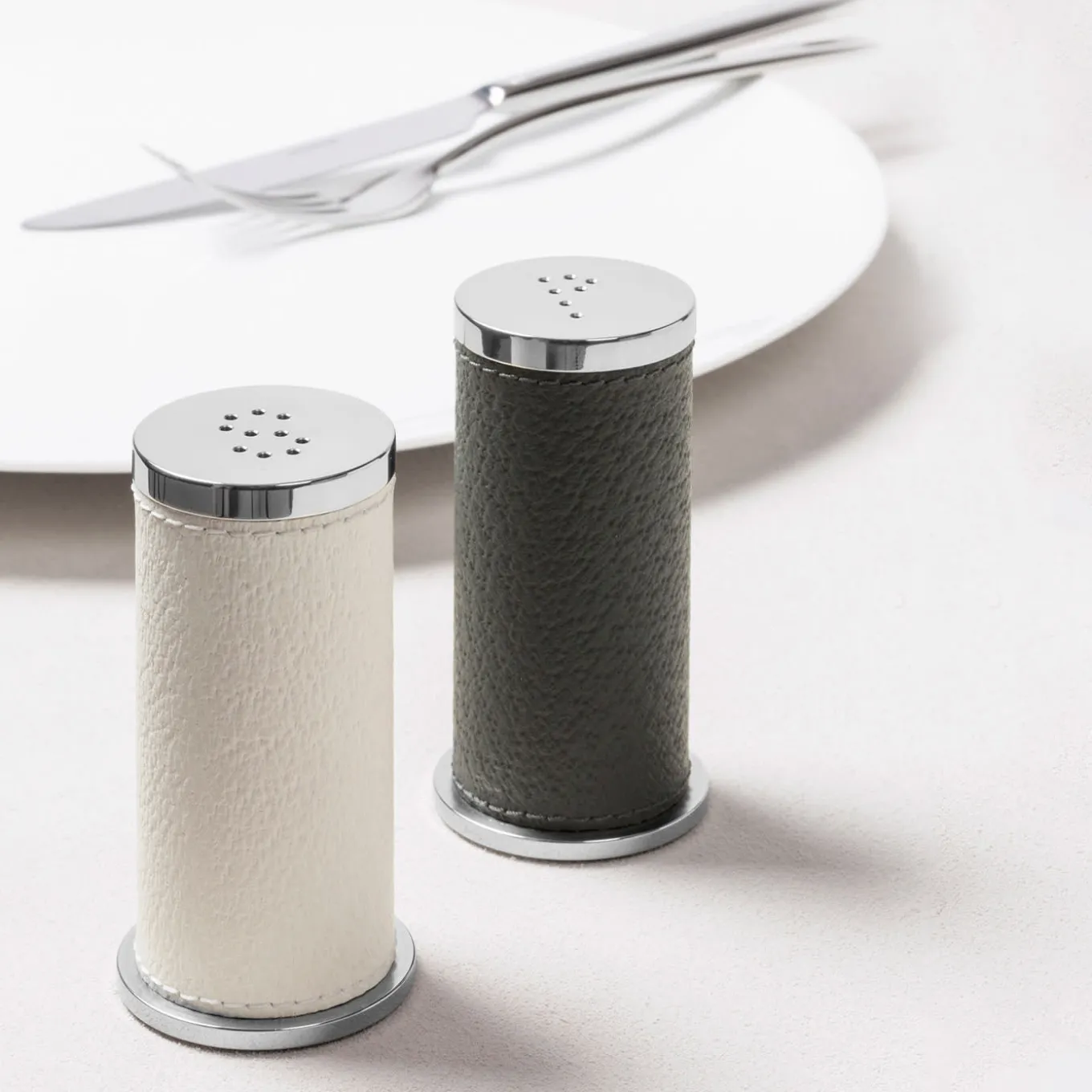 Otello Salt & Pepper Shakers