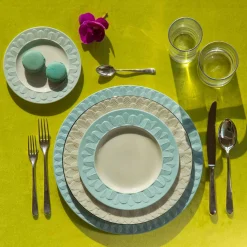 PEACOCK DINNER PLATE - LIGHT BLUE