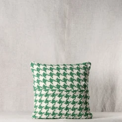 Peripezia Square Cushion