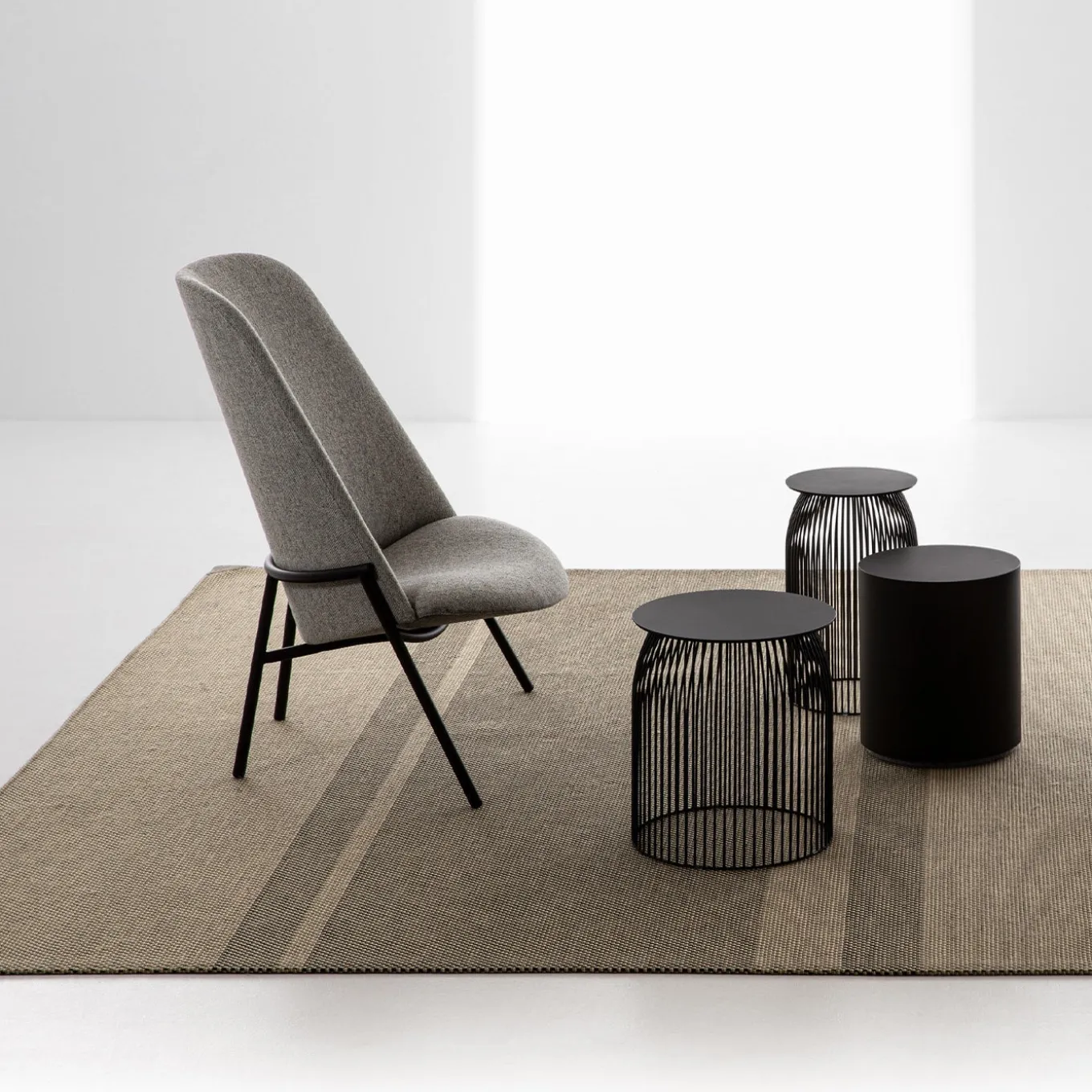 Phar Lap Light Gray Lounge Chair