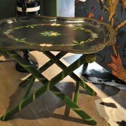 Pliant Vintage Green Folding Table with Shaped Tray