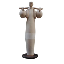 Portatore Bilancia Sculpture