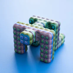 Prono Strata Amazon 2 Sculpture