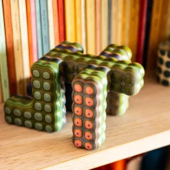 Prono Strata Amazon 1 Sculpture