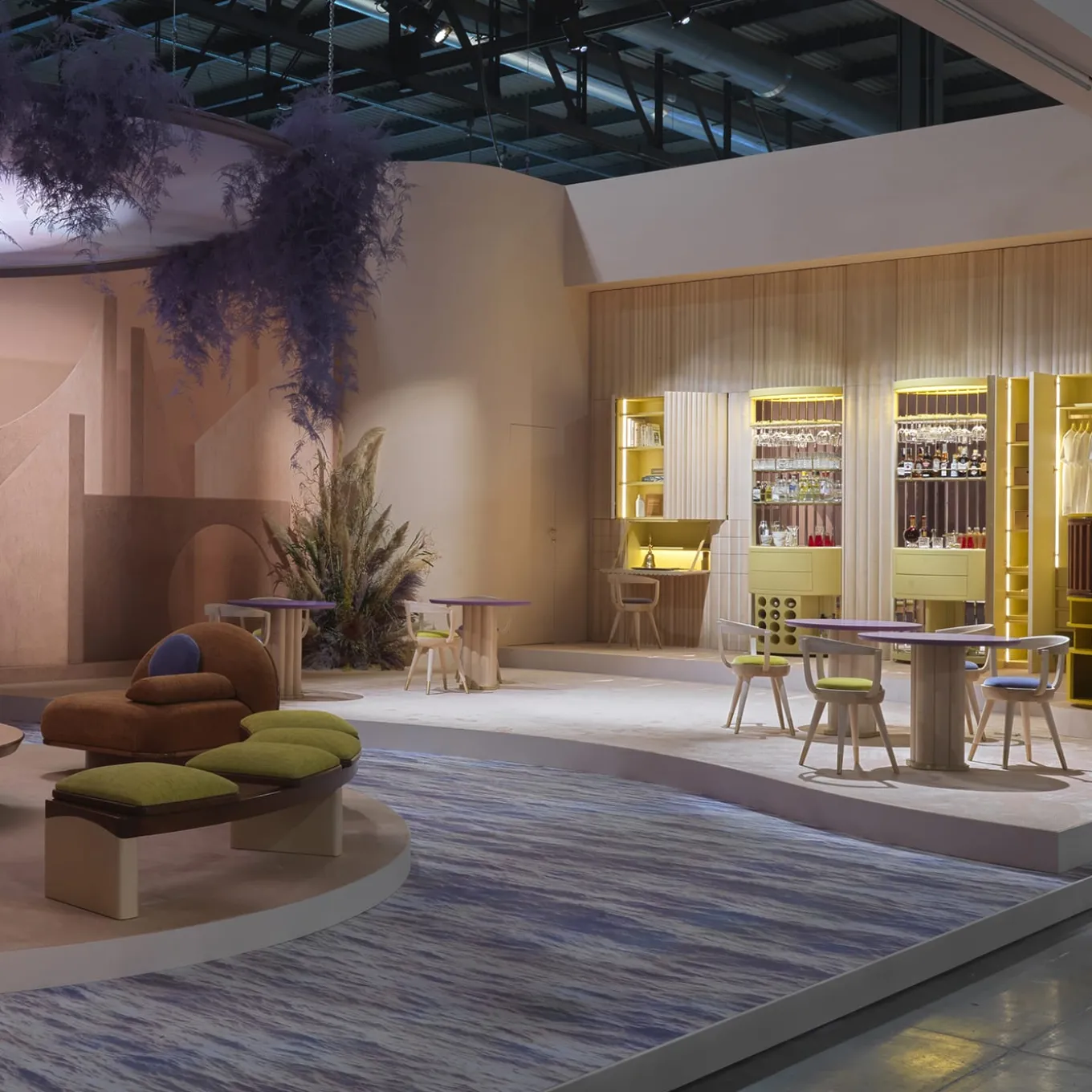 Rail 4-Seat Curved Bench by Lorenza Bozzoli