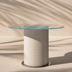 Remì Round White Outdoor Cocktail Table