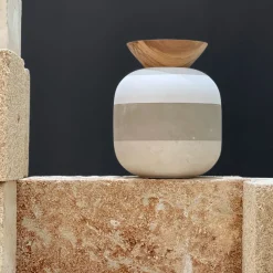 Rito N. 3 C Lecce Limestone Vase With Olive Wood Lid