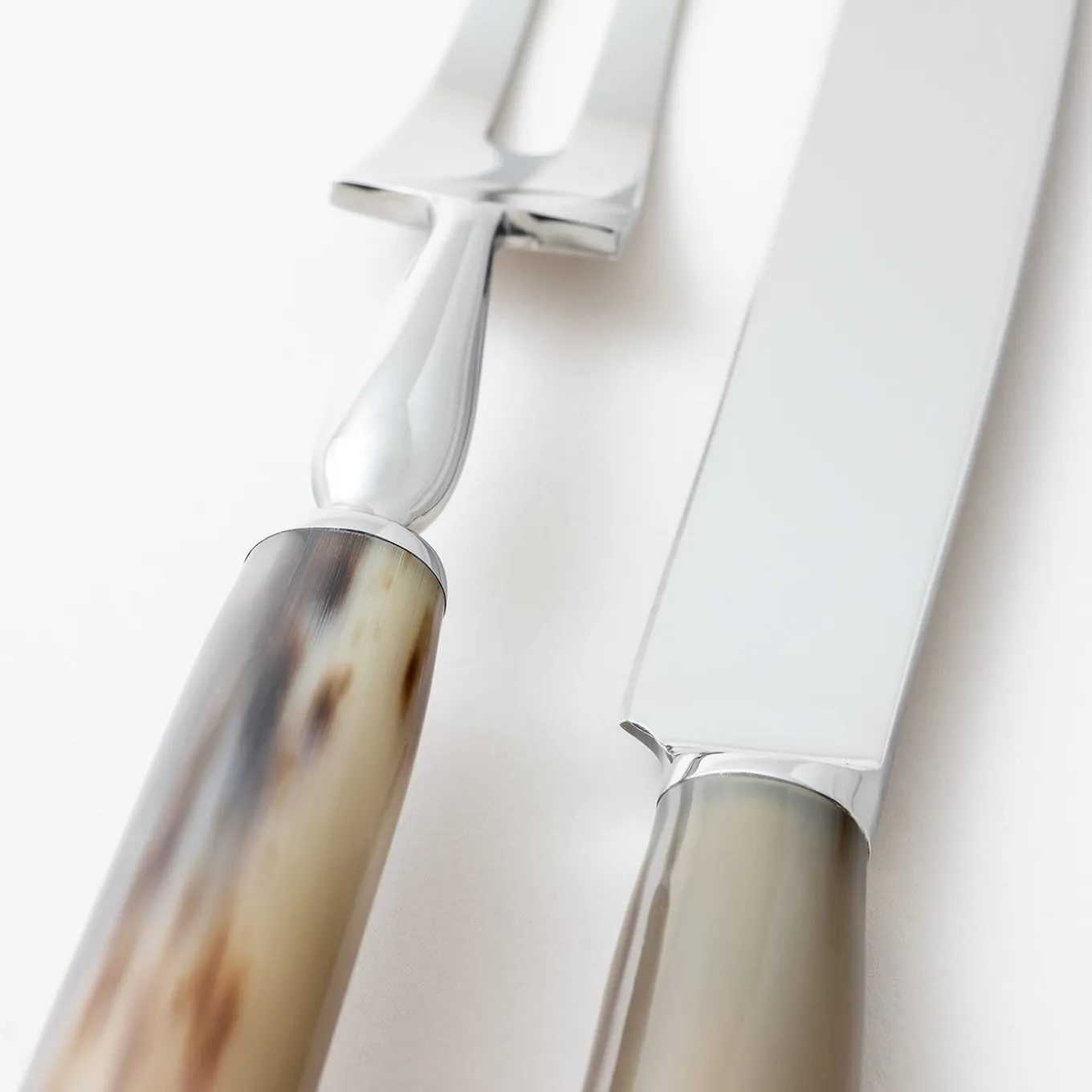 Roast Cutlery Set in Natural Horn