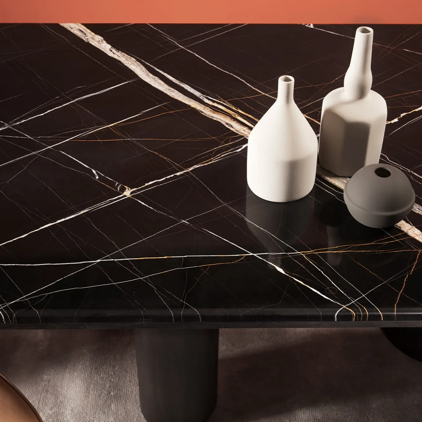 Royal 4000 Dining Table by Gianluigi Landoni