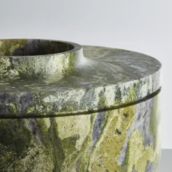 Royal Medium Vase in Artik Green