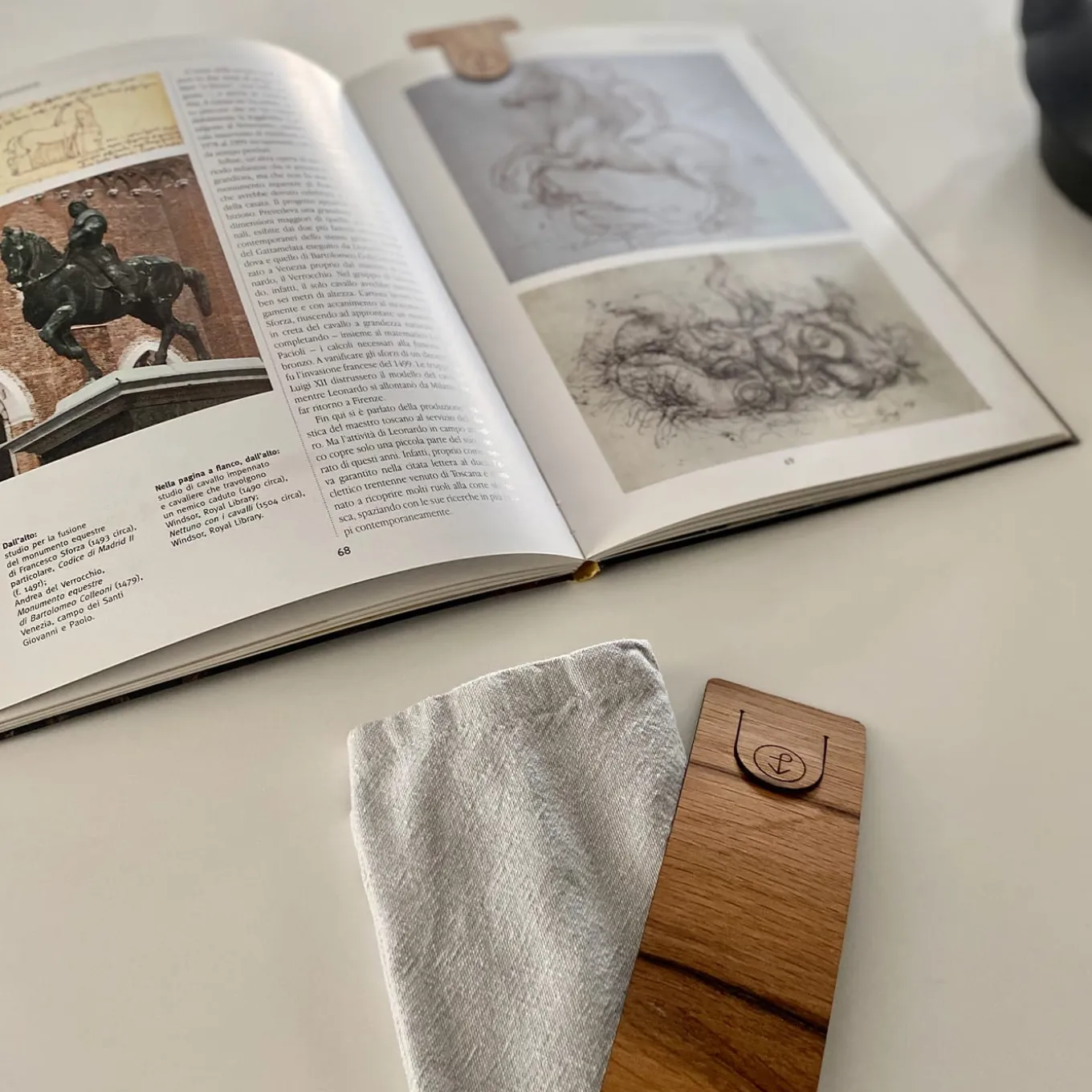 San Polo 3052 Set of 12 Bookmarks/Napkin Holders