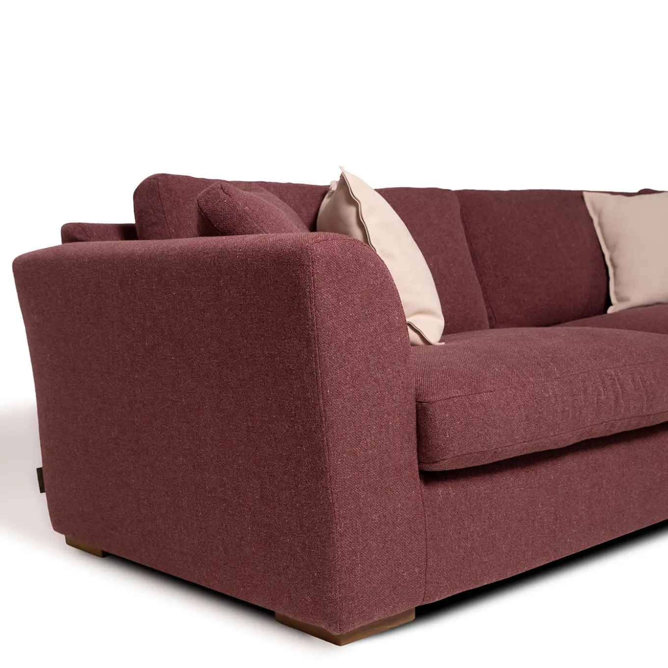 Sandy bordeaux bouclè sofa