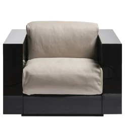 Saratoga White Armchair by Lella and Massimo Vignelli