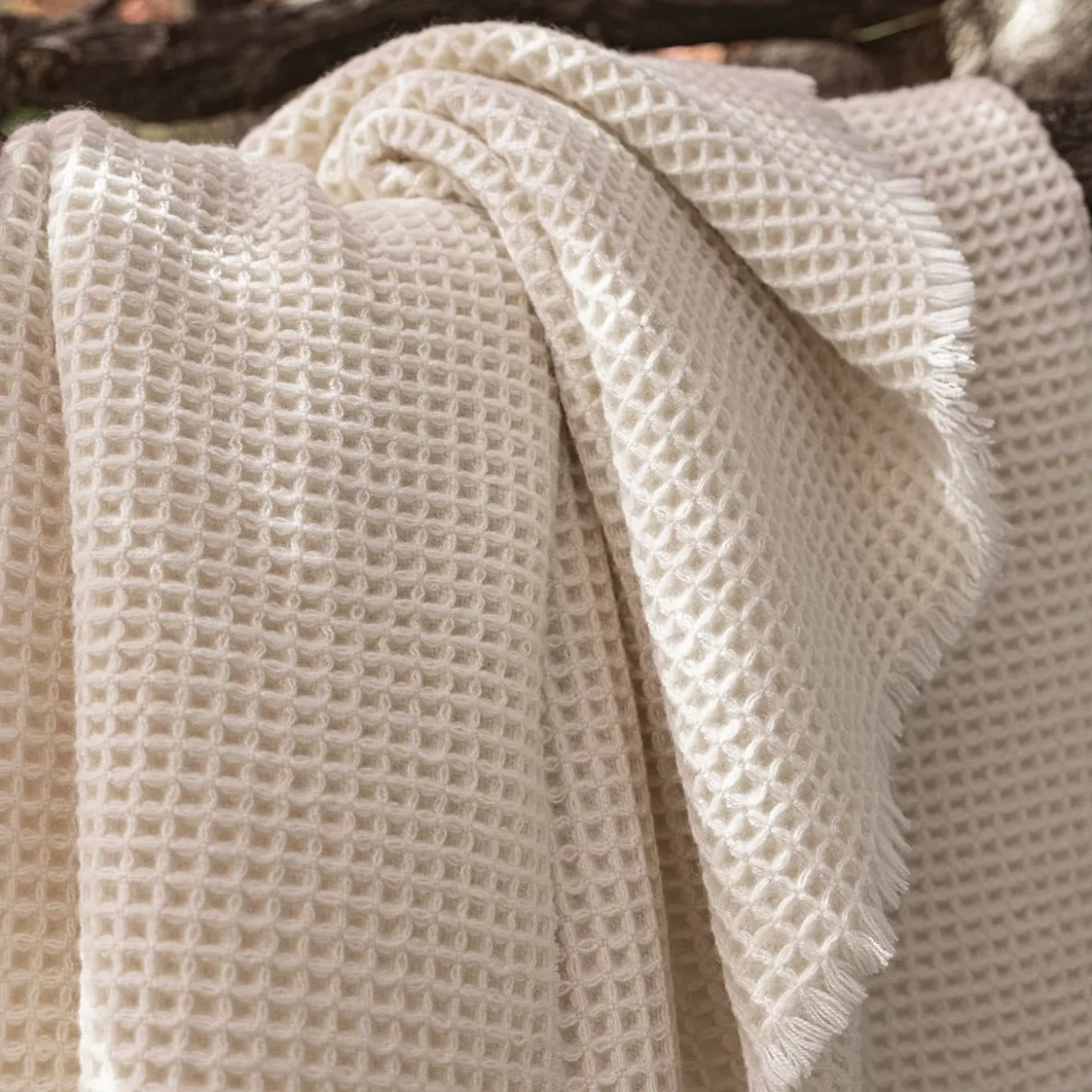 Sasha Honeycomb White Small Blanket