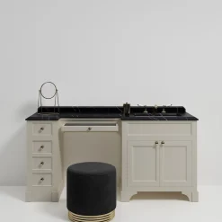 Season Vanity Cream & Black Marquinha