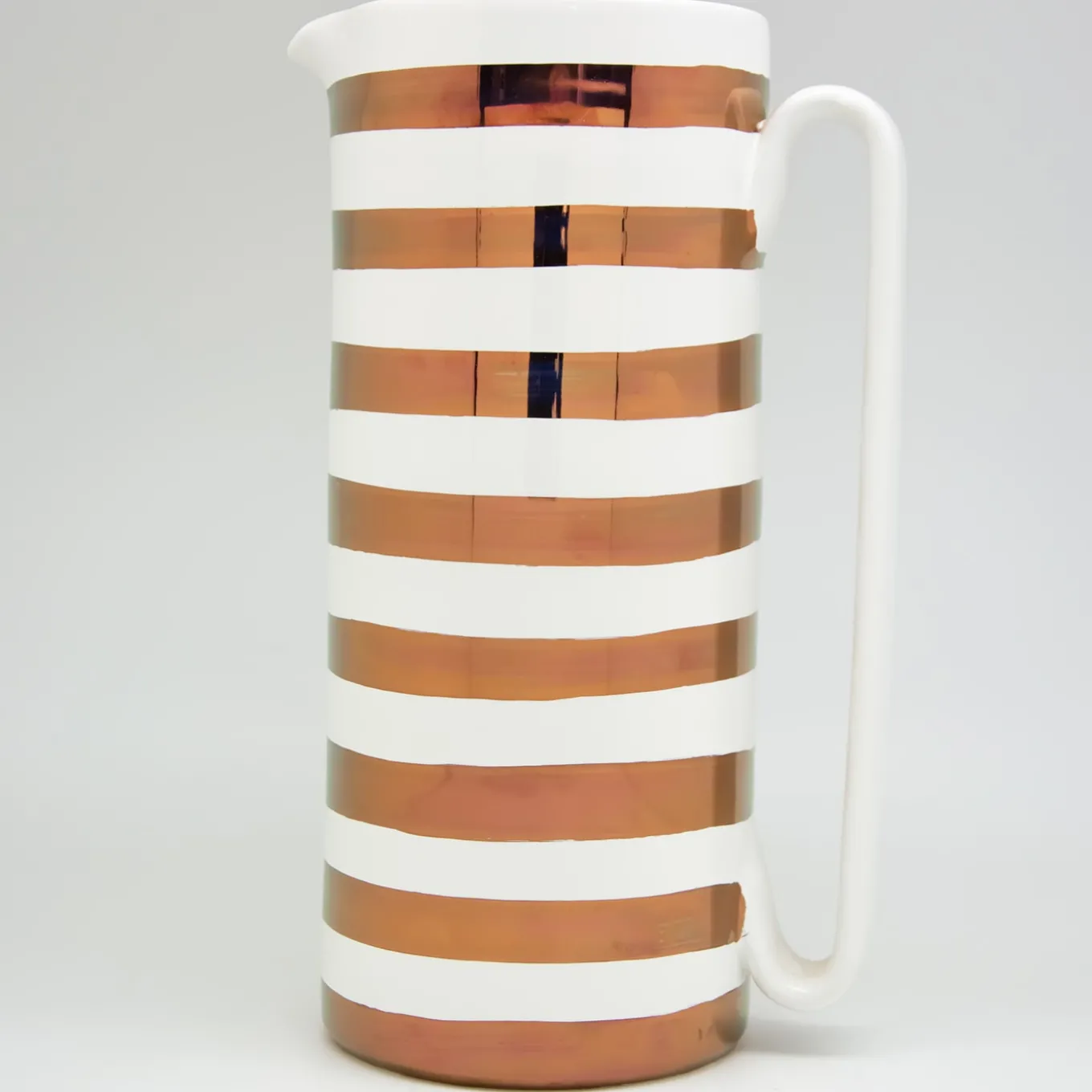 Serlio Gondoliere Copper & White Carafe