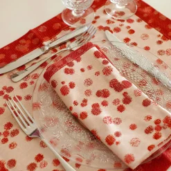 Set of 2 Fuchsia and Red Placemats With Napkins